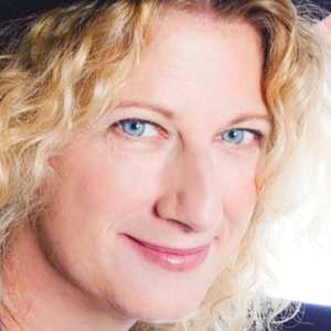 Angela Finocchiaro